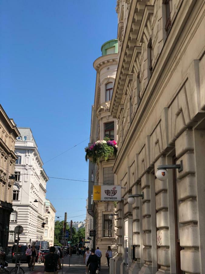 Moderne Trifft Tradition Im Herzen Wiens Exterior foto