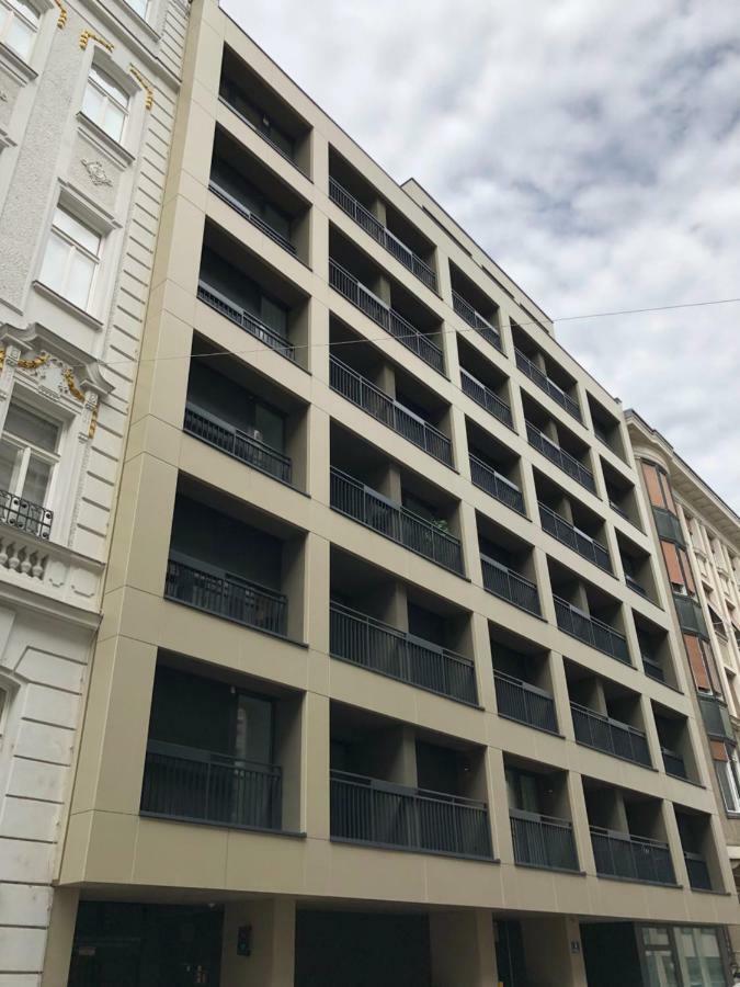 Moderne Trifft Tradition Im Herzen Wiens Exterior foto